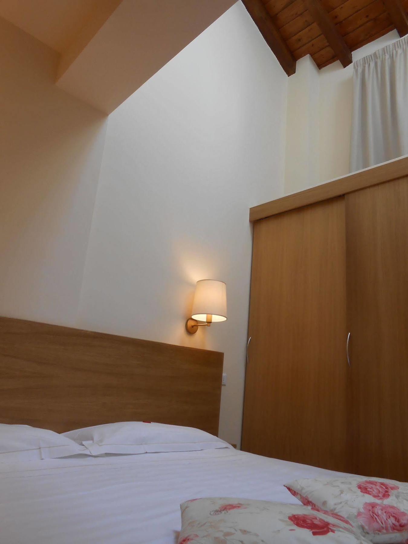 Hotel Atlantic Bologna Luaran gambar